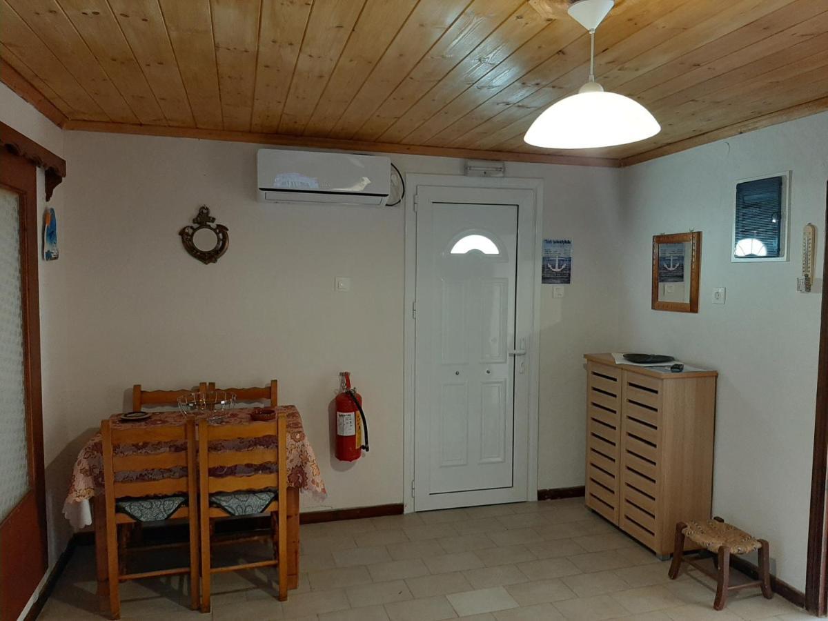 Chiona΄S Apartments By The Sea Paleo Trikeri Dış mekan fotoğraf