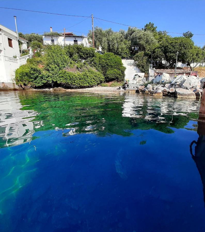 Chiona΄S Apartments By The Sea Paleo Trikeri Dış mekan fotoğraf